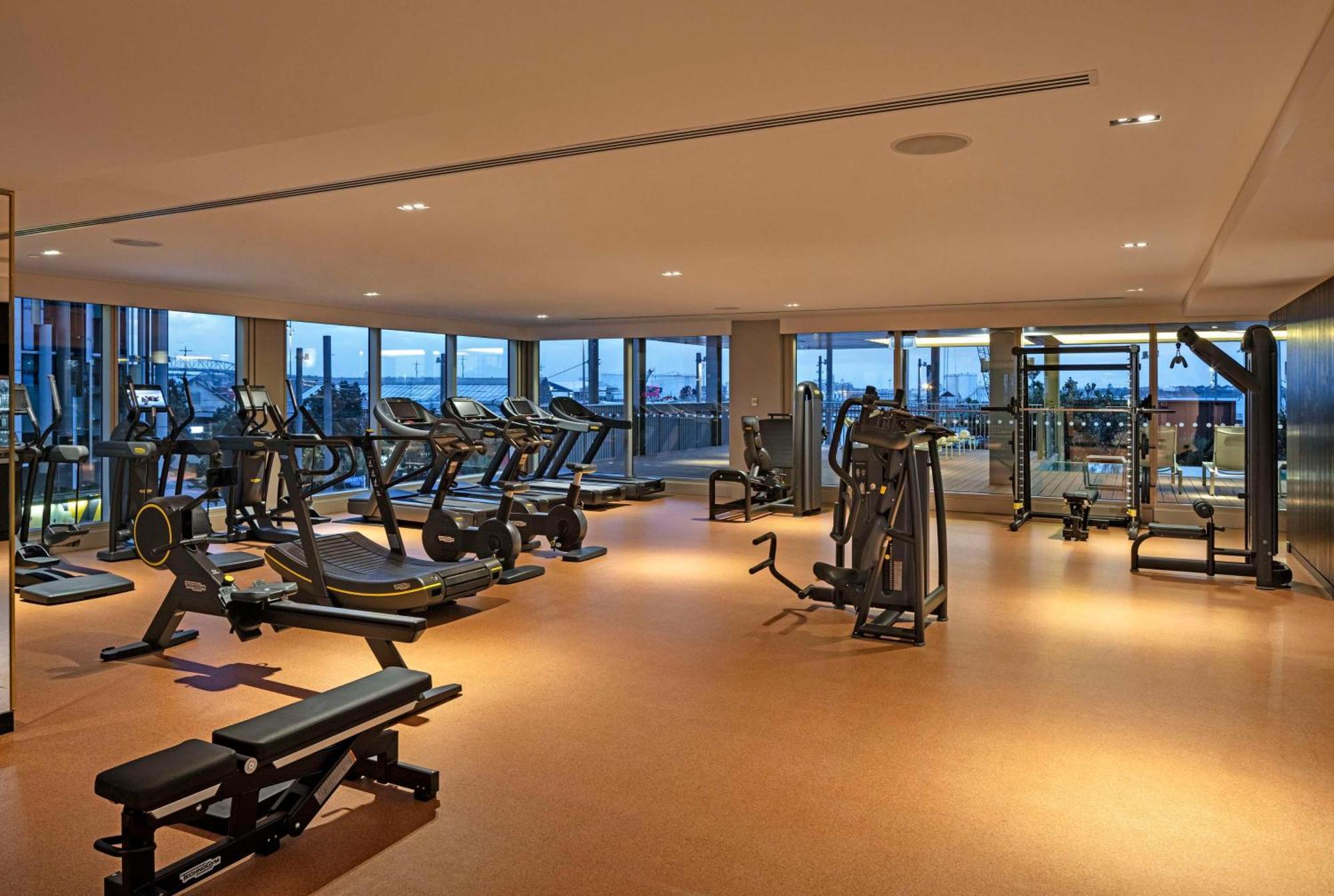 Hotel Park Hyatt Auckland Esterno foto The gym at the hotel