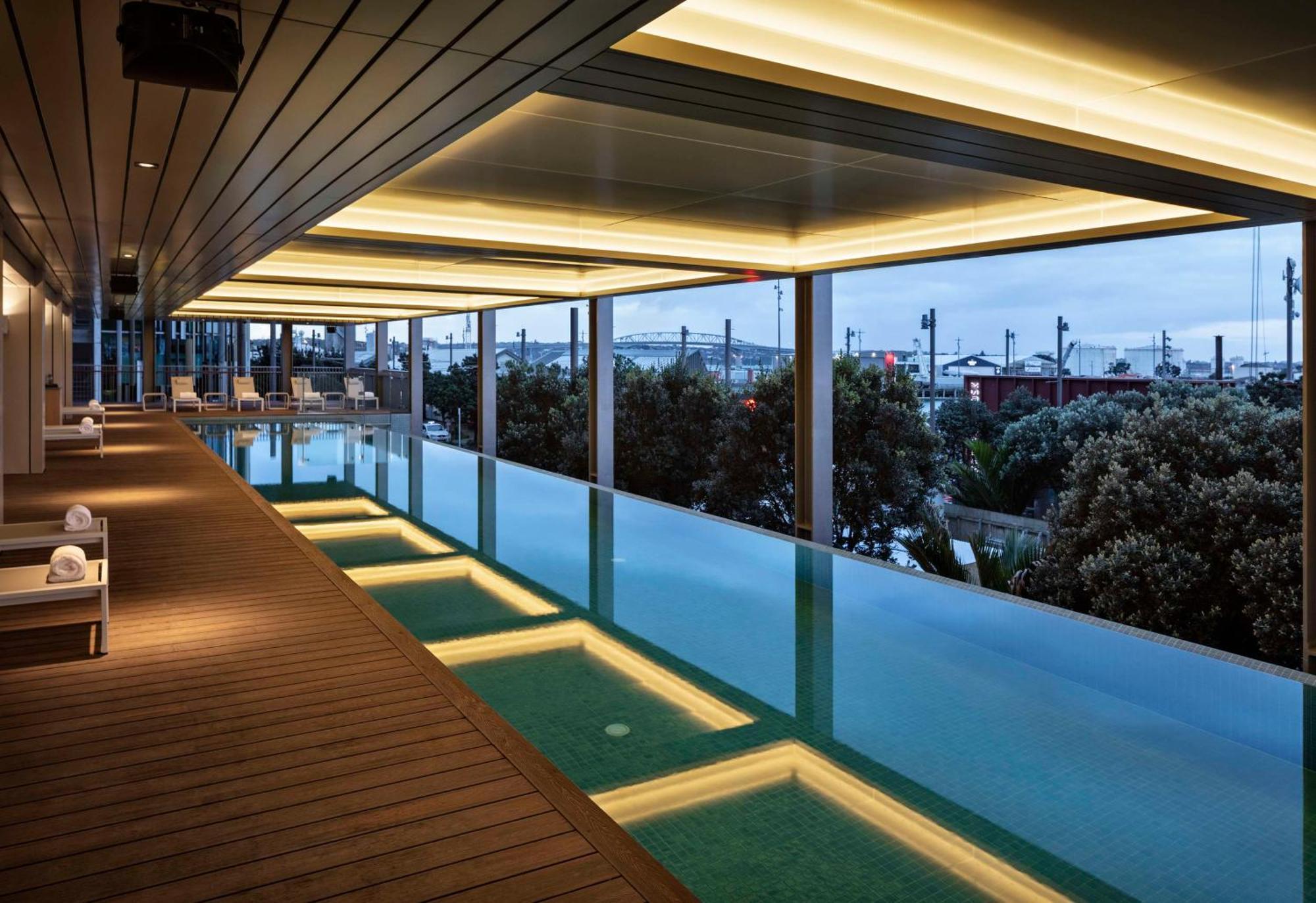 Hotel Park Hyatt Auckland Esterno foto The pool at the 12th floor
